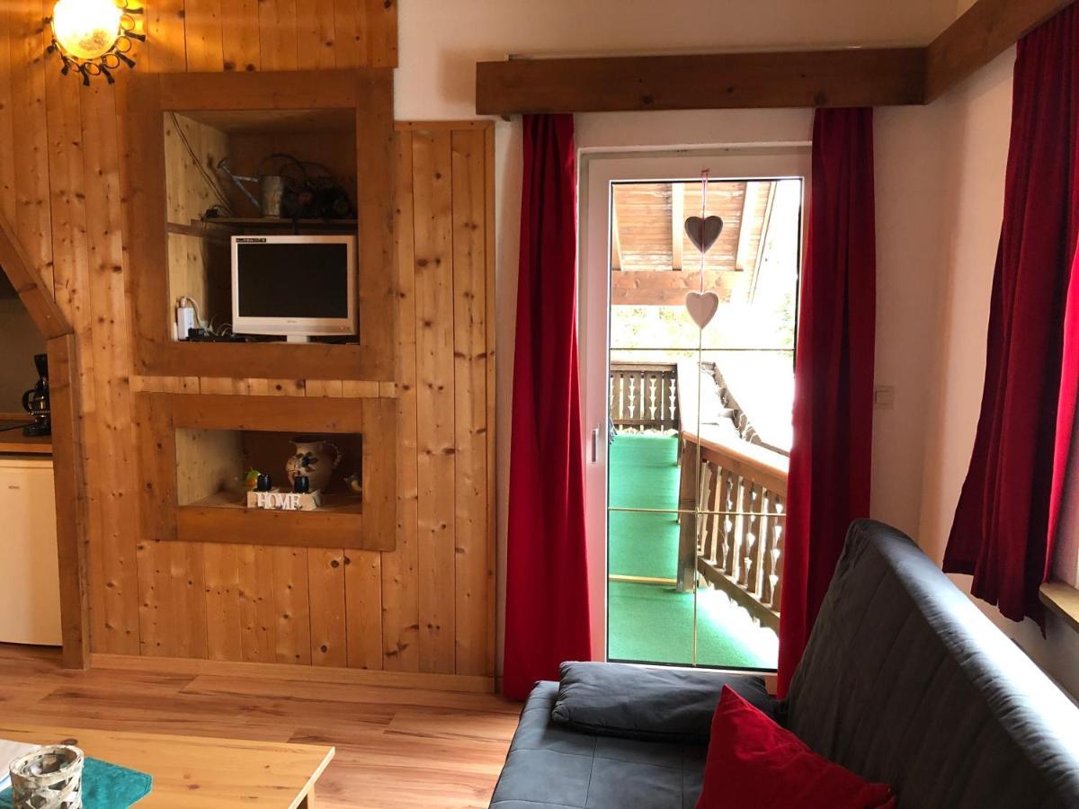 Haus Helli Apartment Berwang Luaran gambar
