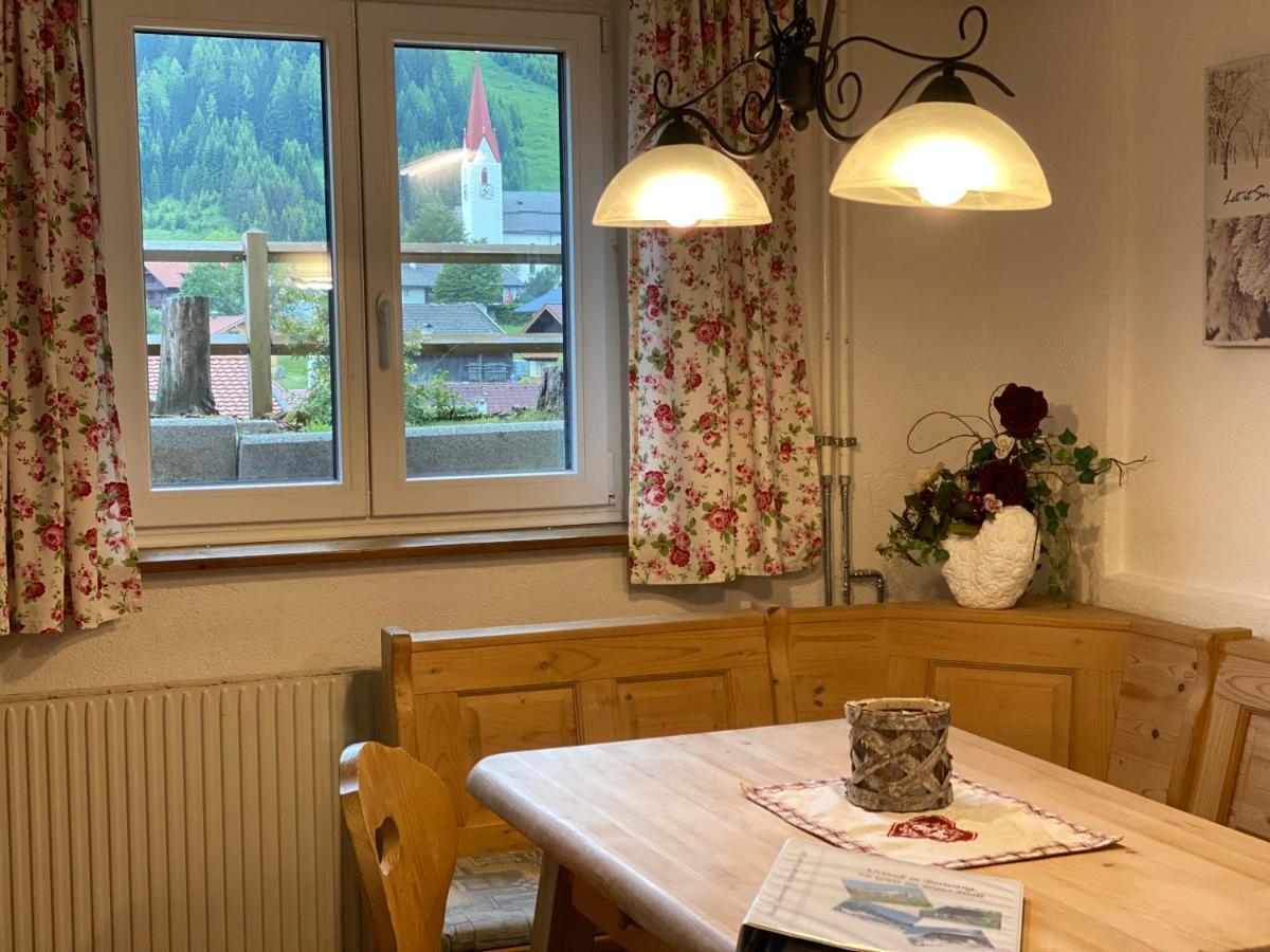 Haus Helli Apartment Berwang Luaran gambar