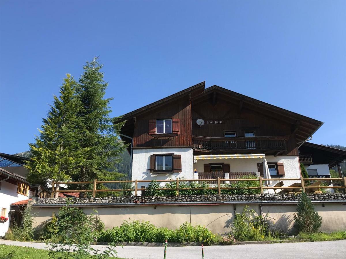Haus Helli Apartment Berwang Luaran gambar