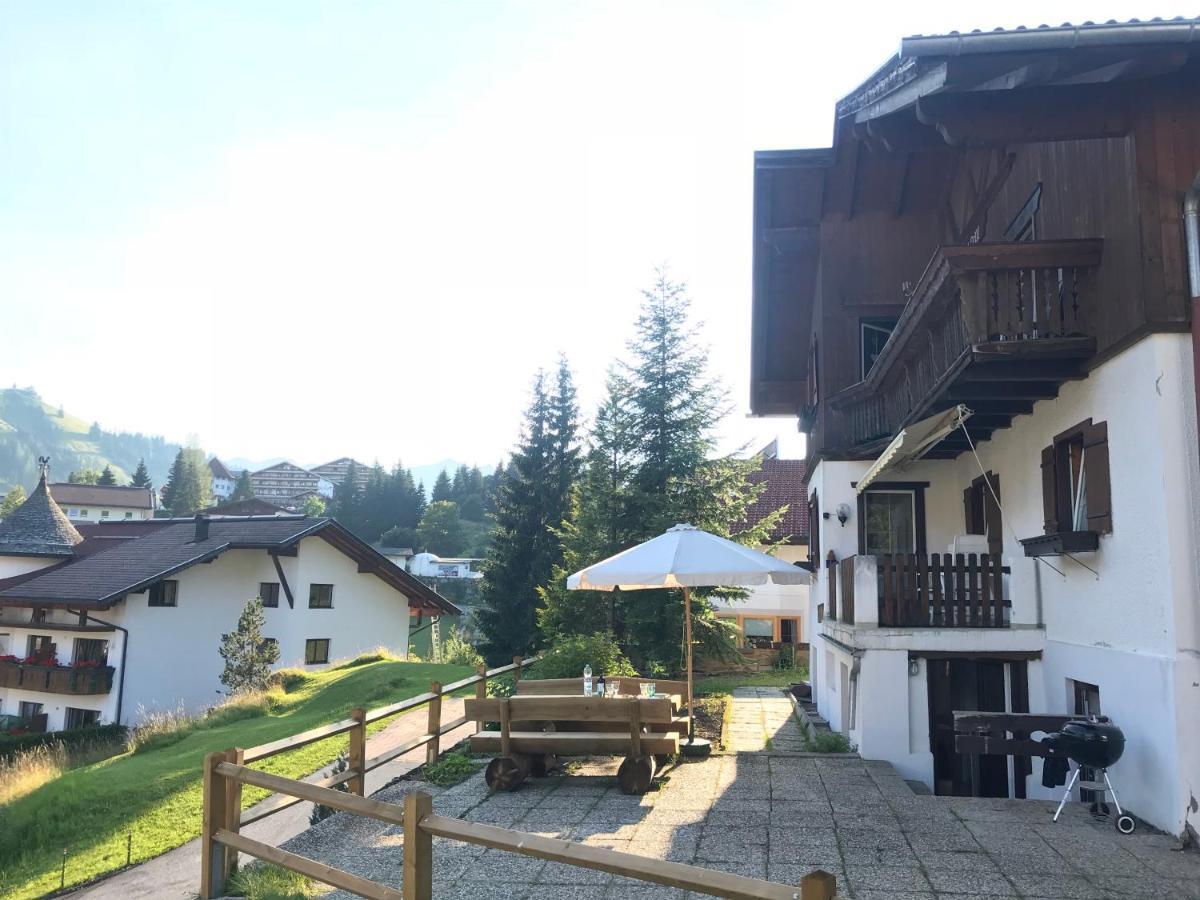 Haus Helli Apartment Berwang Luaran gambar